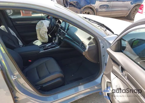 2022 Honda Accord Sport z USA, uszkodzony, nr VIN 1HGCV1F3XNA013962